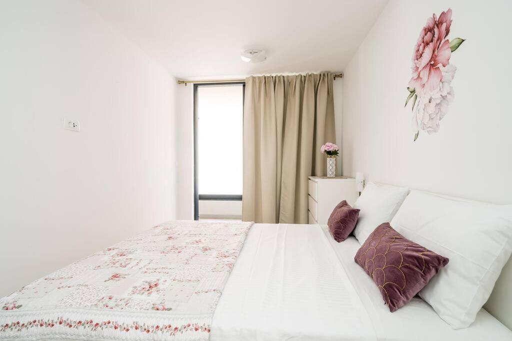Apartment Nava - New And Spacious Gem - Free Parking 두브로브니크 외부 사진