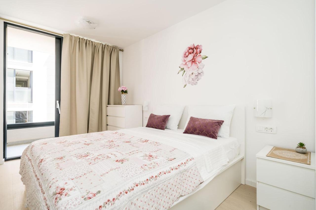 Apartment Nava - New And Spacious Gem - Free Parking 두브로브니크 외부 사진